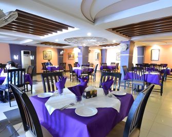 Pak Continental Hotel - Bahāwalpur - Restaurante