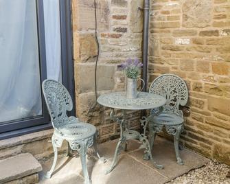 9 Navigation Square - Skipton - Patio