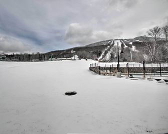 Slopeside Burke Mountain Condo With Fire - East Burke