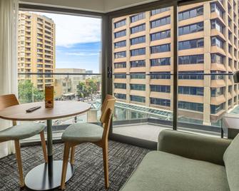 Song Hotel Sydney - Sydney - Balcony
