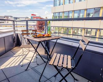 Aparthotel Adagio Access Stuttgart Airport Messe - Nehren - Balcón