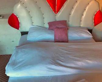 Alkan Butik Otel - Edessa - Slaapkamer