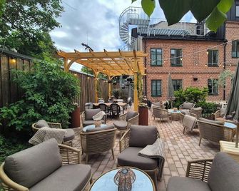 Hotel Bishops Arms Lund - Lund - Pátio