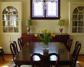 Robinsong Bed and Breakfast - Thorold - Comedor