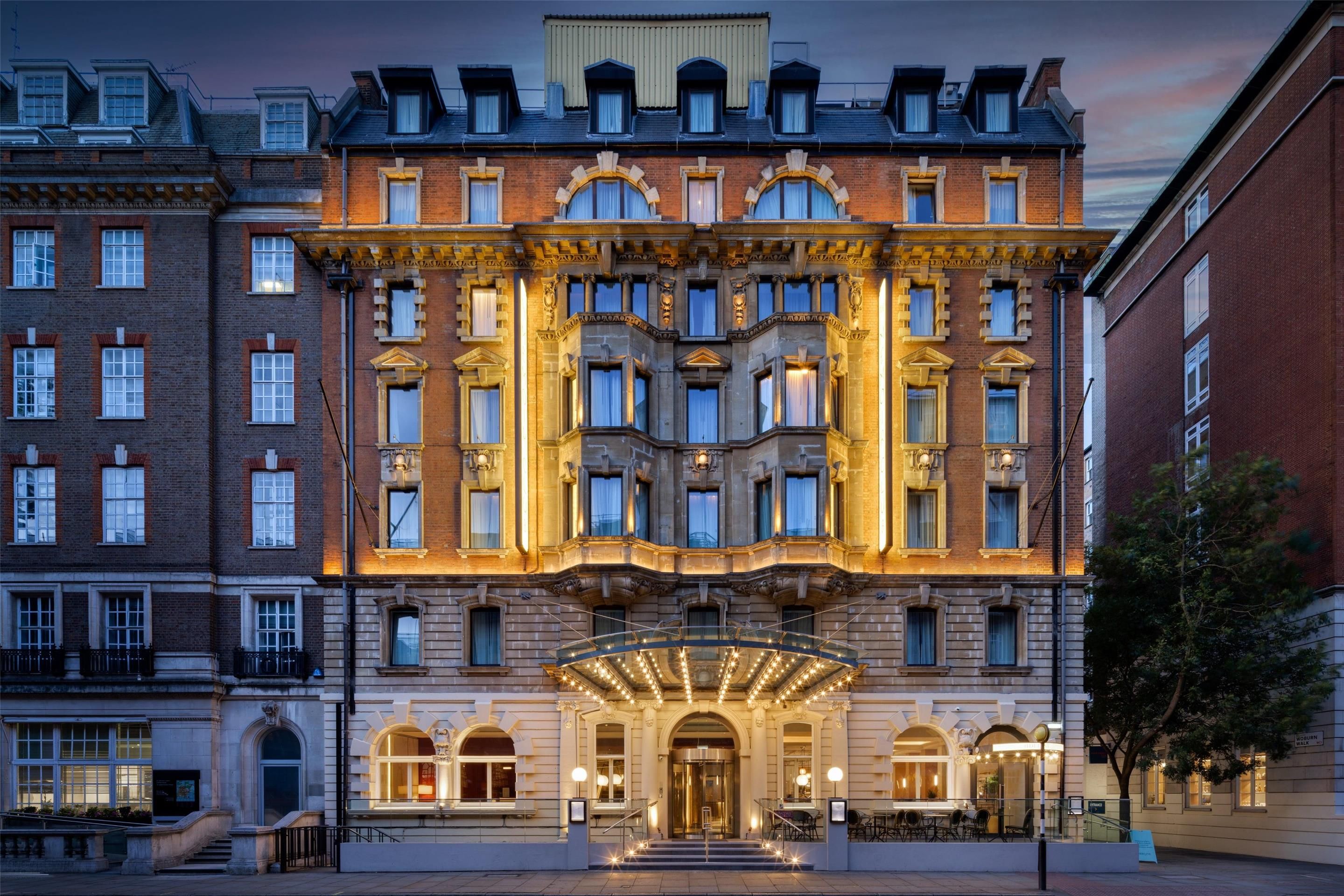 فندق إيمباسادورز بلومزبري