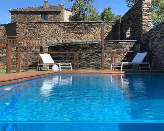 Spacious apartment in Majaelrayo with shared pool - Majaelrayo - Piscina