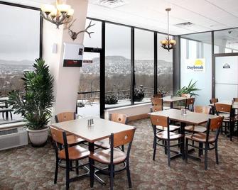 Warm Welcome with Relaxing Room and Complimentary Breakfast | 4 Rooms - Trinidad - Restaurant