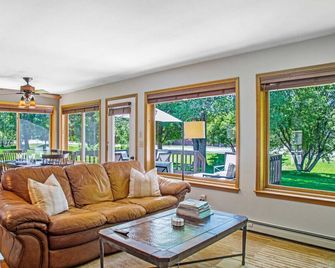 Happy Home near Downtown Carbondale - Carbondale - Soggiorno