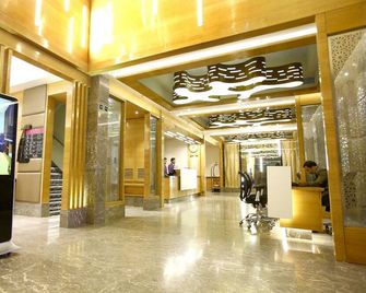 Regenta Central the Crystal - Kanpur - Ingresso