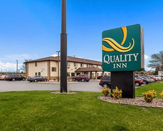 Quality Inn - Sheboygan - Κτίριο