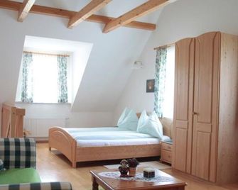 Ferienhof Uhudler-Arkaden - Stegersbach - Slaapkamer