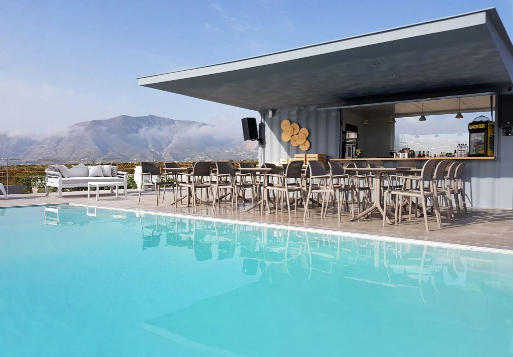 Hermoso Luxury Suites