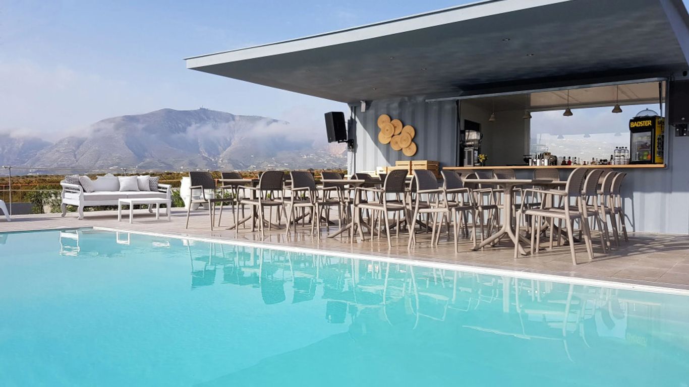 Hermoso Luxury Suites