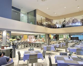 @Hom Semarang Simpang Lima - Semarang - Ravintola