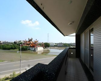 Dragon House B&B - Dongshan Township - Balcón