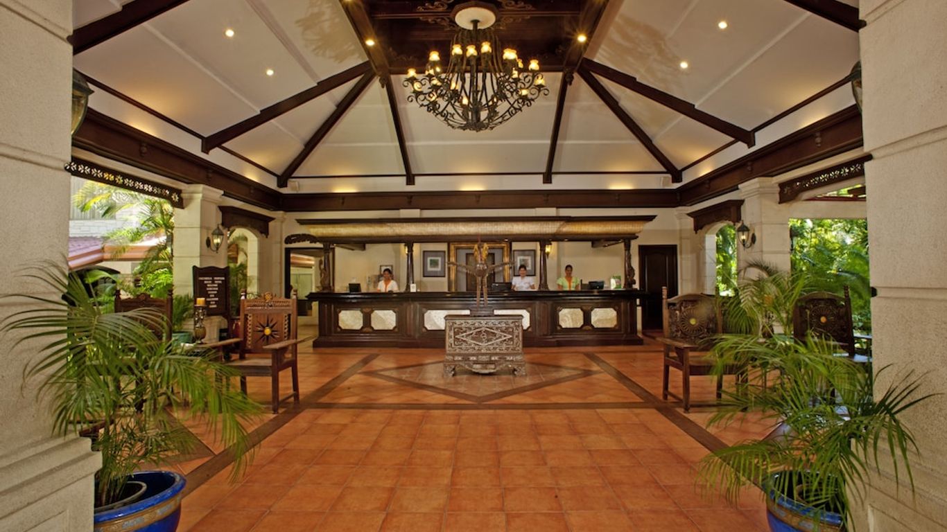 Costabella Tropical Beach Hotel