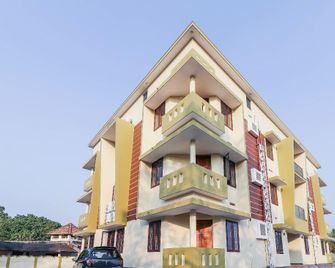 Hotel O Liberty Apartments - Kannur - Building