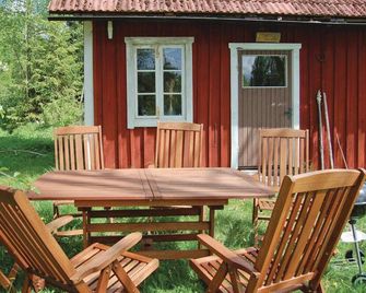 1 bedroom beautiful home in Karlsborg - Karlsborg - Patio