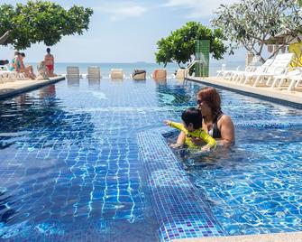 Lanta Garden Home - קו לנטה - בריכה