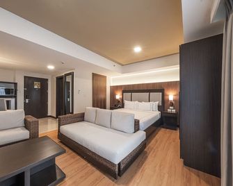 Widus Hotel Clark - Angeles City - Yatak Odası