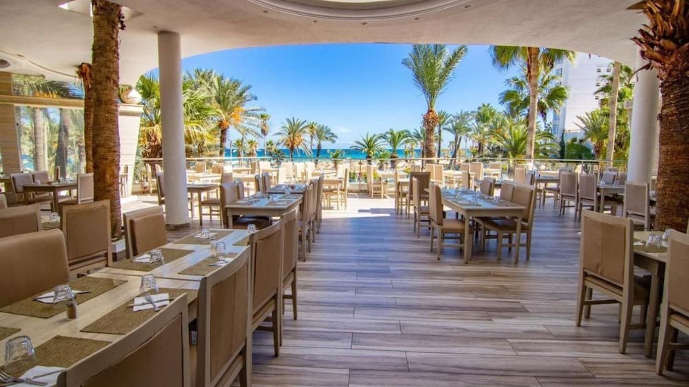 فندق رياض النخيل