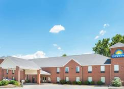 Days Inn by Wyndham St Peters/St Charles - St. Peters - Gebouw