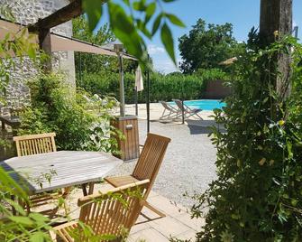 Cottage in the heart of Périgord near Brantôme, Angoulême, Périgueux - La Chapelle-Montabourlet