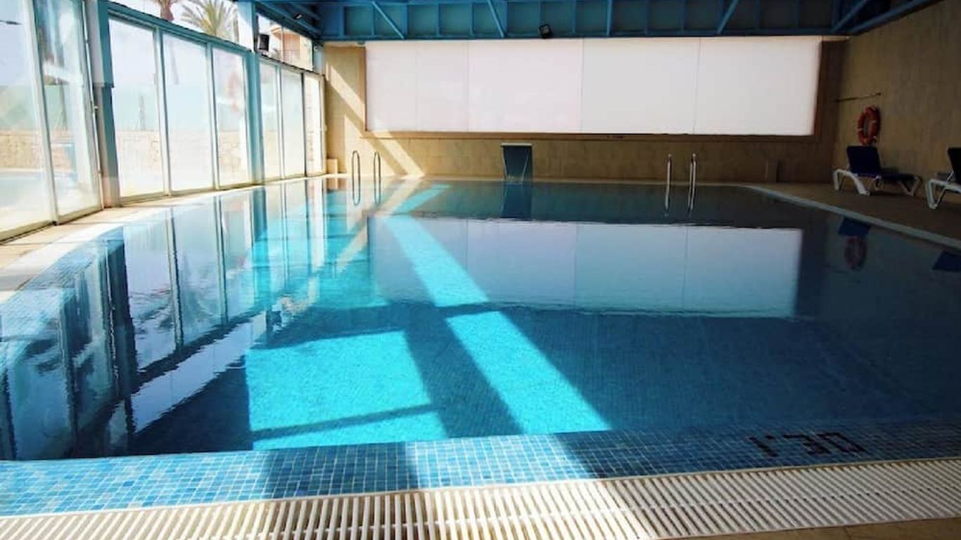 Senator Águilas Hotel