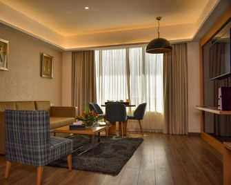 Bravia Hotel Niamey - ניאמיי