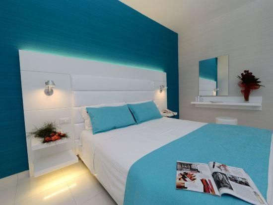 جويليفو هوتل آند فيليدج