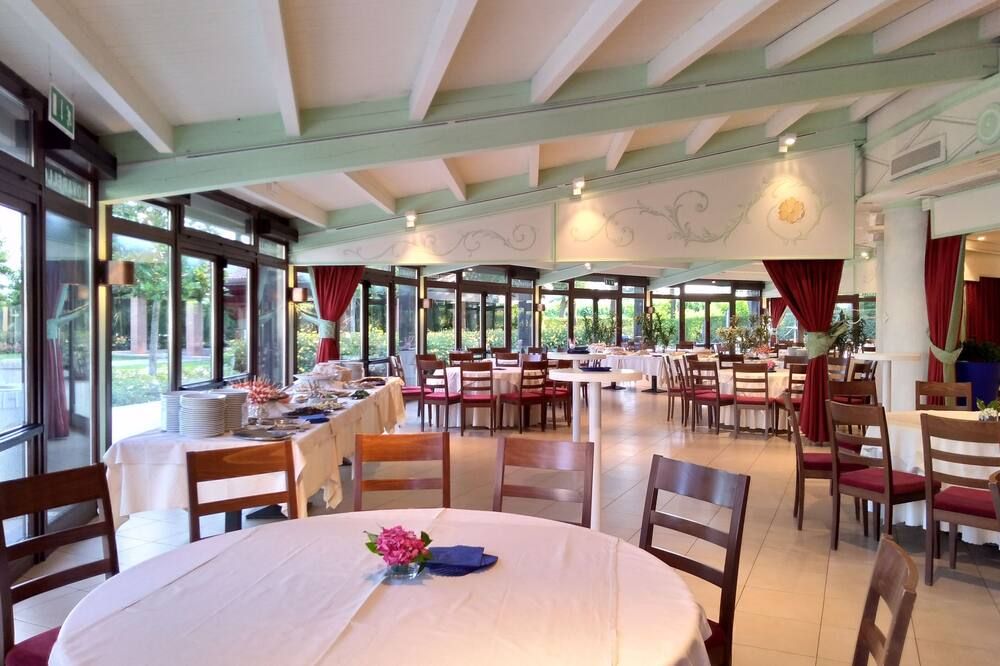 هوتل نوفاريلو