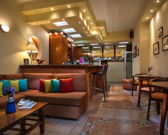 Hotel Dionysis Studios - Adamantas