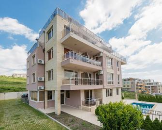 Black Sea Breeze - Byala (Varna) - Building