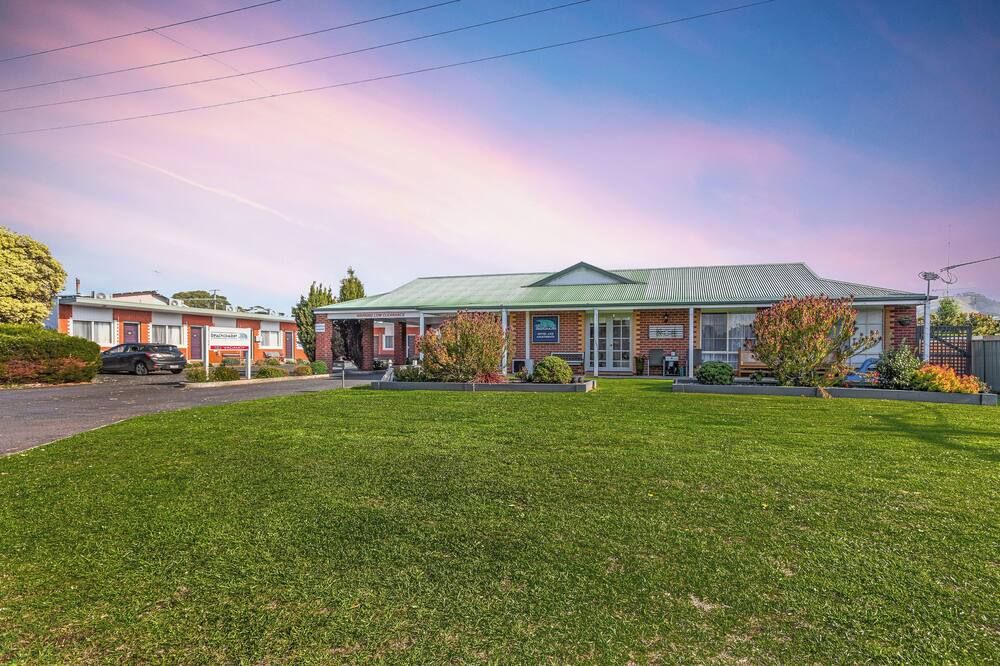 بيتش كومبر موتل آند أبارتمنتس