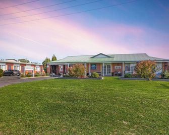 Beachcomber Motel & Apartments - Apollo Bay - Building
