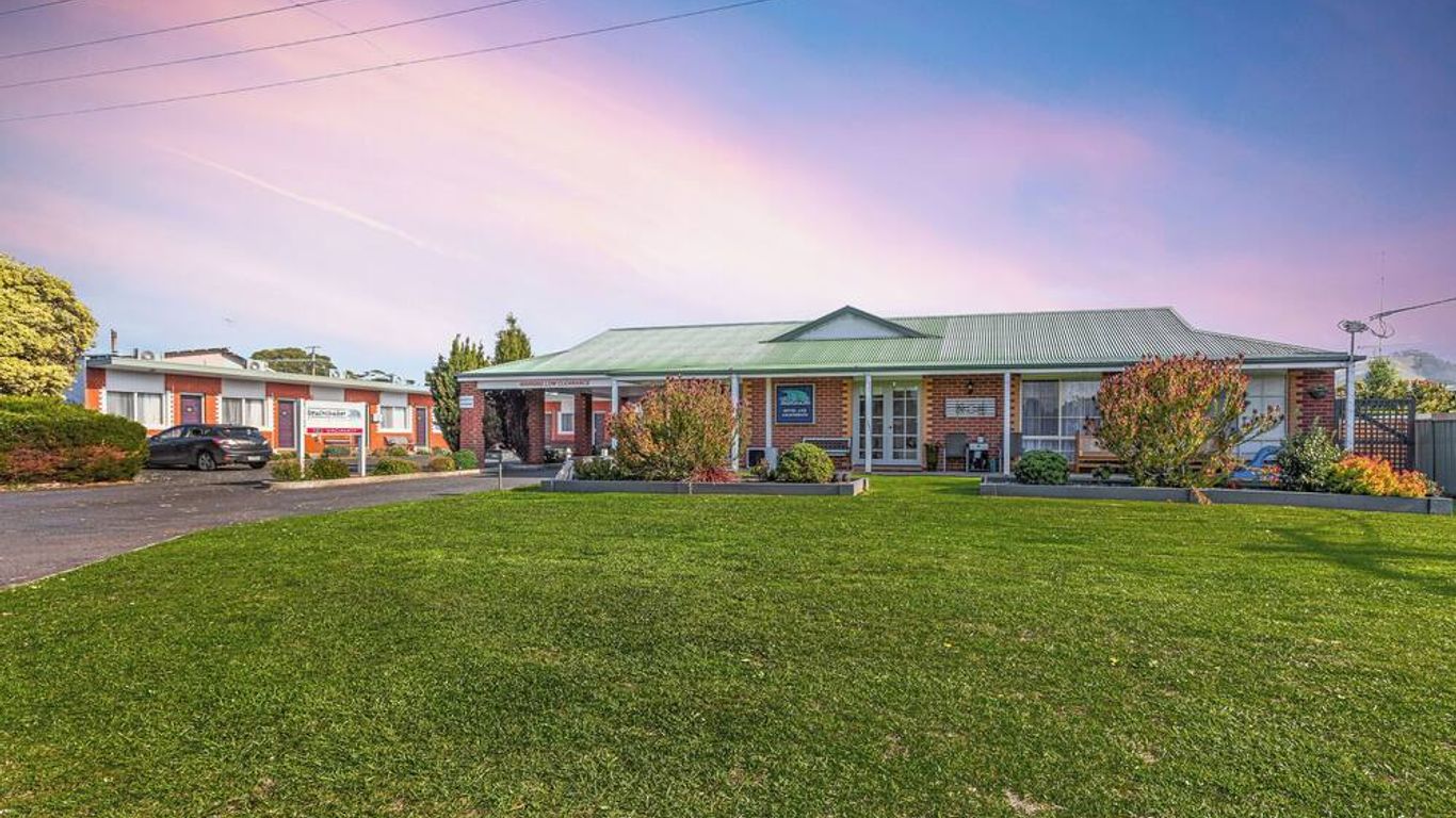 Beachcomber Motel & Apartments