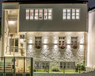 Its Kale Boutique Hotel - איואנינה - בניין