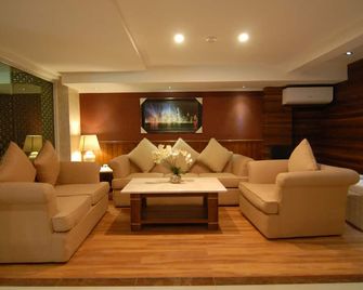 Grand Kasira - Jakarta - Lounge