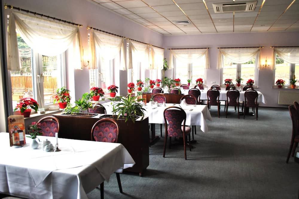 هايديهوتل لوباست