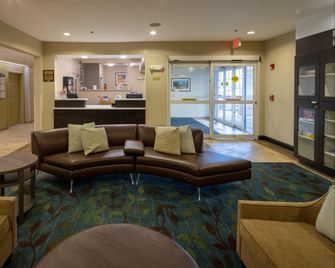 Candlewood Suites Windsor Locks Bradley Arpt By IHG - Windsor Locks - Building
