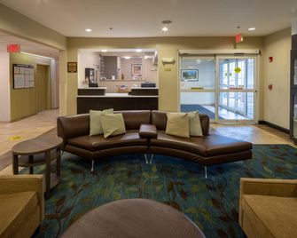 كاندلوود سويتس ويندسور لوكس برادلي رٔرب ب باي آيتش جي - ويندسور لوكس - مبنى