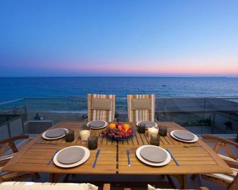 Infinity Beach House - Lassi - Balcón