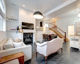 Spacious Luxury Townhouse - Old Town by AllSet Turnover - Chicago - Sala de estar