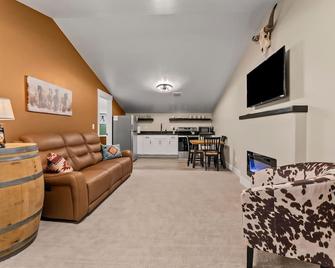 The Wild West Getaway-Blackfoot - Blackfoot - Living room