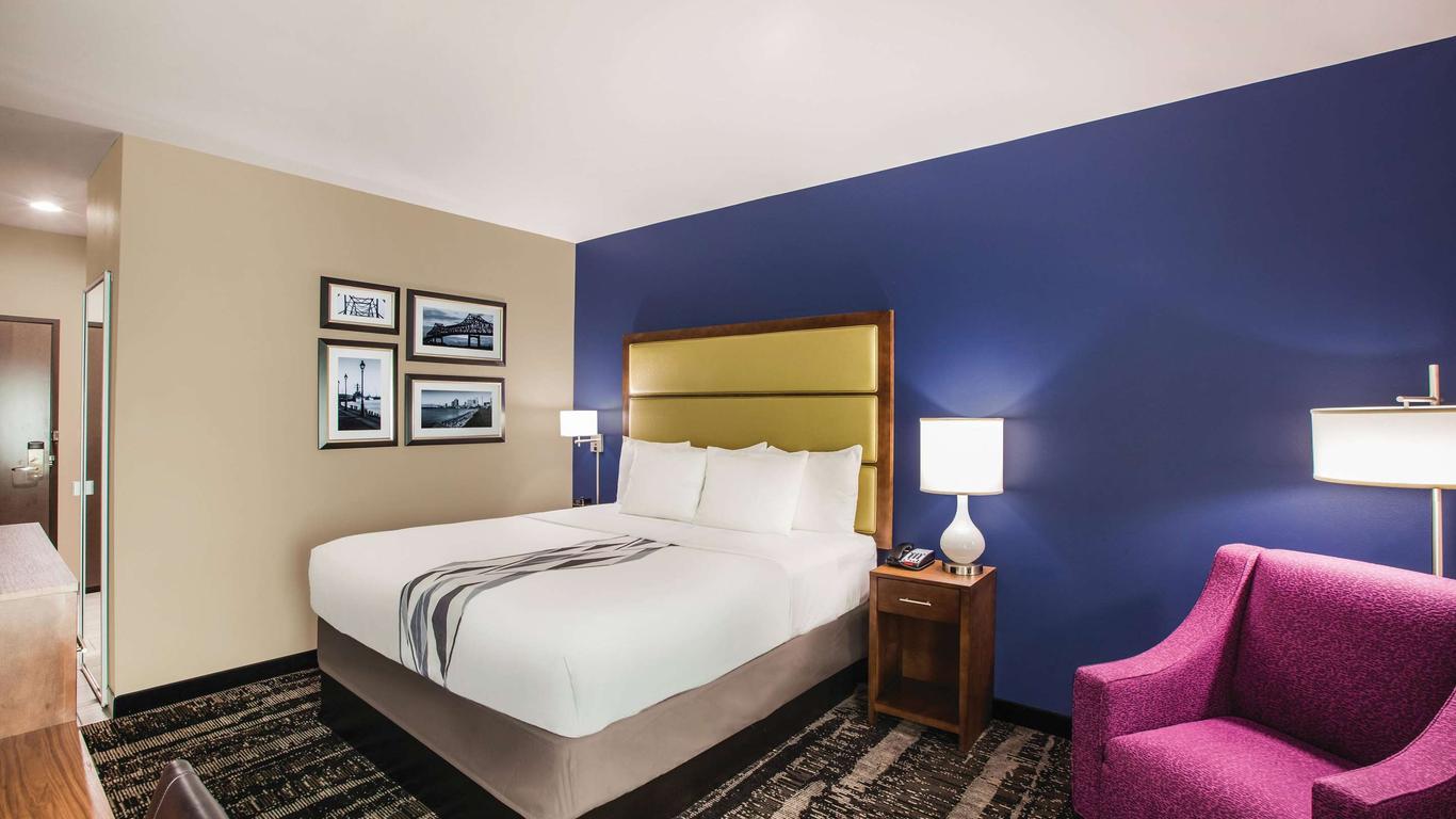 La Quinta Inn & Suites by Wyndham Baton Rouge - Port Allen