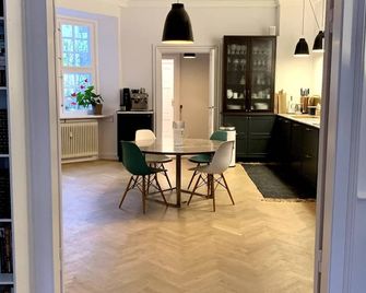 Christianshavn Canalside Luxury Apartment - Copenhagen - Phòng ăn