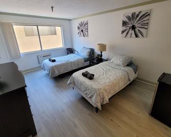 (B11) La Lovely Double Deluxe Unit - Beverly Hills - Bedroom