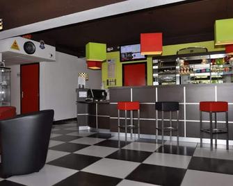 Kyriad Montluçon - Saint Victor - Saint-Victor - Bar