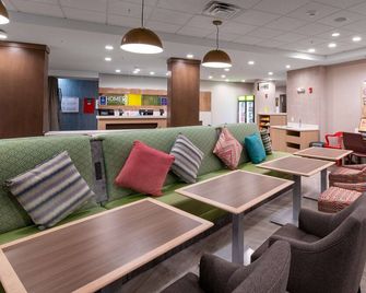 Home2 Suites by Hilton Raynham Taunton - Raynham - Lounge