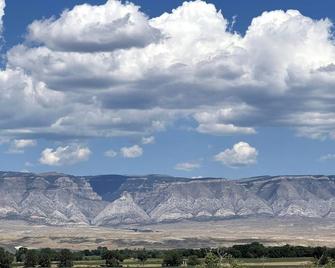 Traut Cabin - Mountain Views & Family Friendly - Greybull